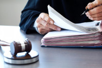 „Haft droht!“: Fast 5.000 Euro für drei Worte