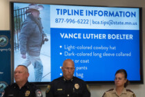 FBI verhaftet den Mörder mit der Latex-Maske